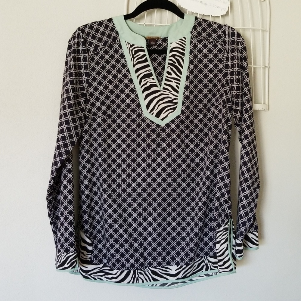 Beautiful Dana Buchman Tunic/Top
